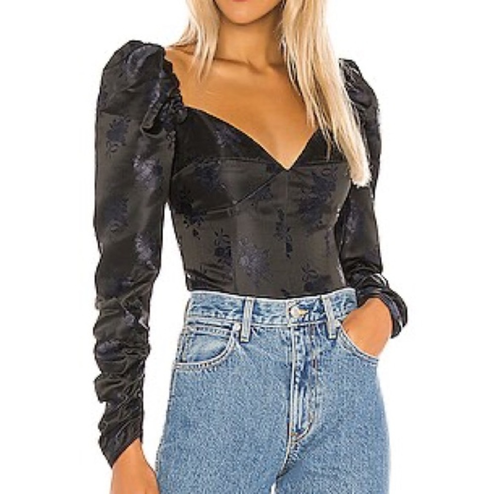 Leona Top in Navy & Black || SONG OF STYLE || Revolve size small